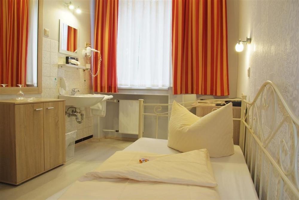Arena Hotel Gelsenkirchen Pokoj fotografie